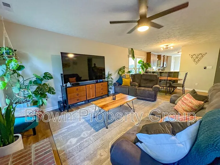 5813 Bacarro Pl — Photo 7