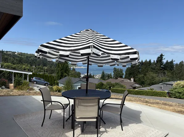 78 Vista Del Mar St, Camano Island, WA 98282