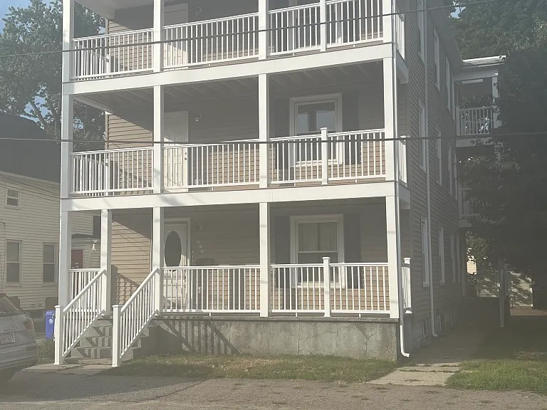 17 Jewel Ave — Photo 9