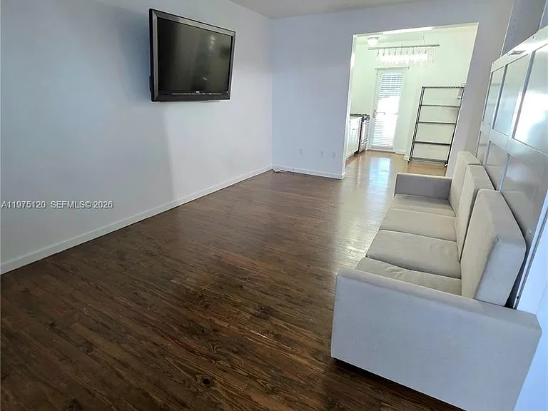 1616 Euclid Ave #12 — Photo 10