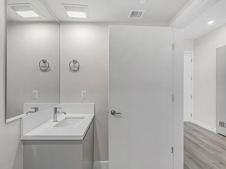 825 Coronado-Building — Photo 131
