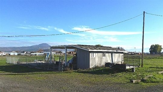 2nd image of 5170 Rainbow Dr