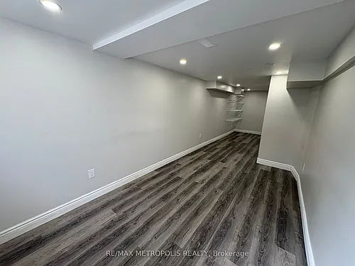 44 Endeavour Dr #BASEMENT Photo 1