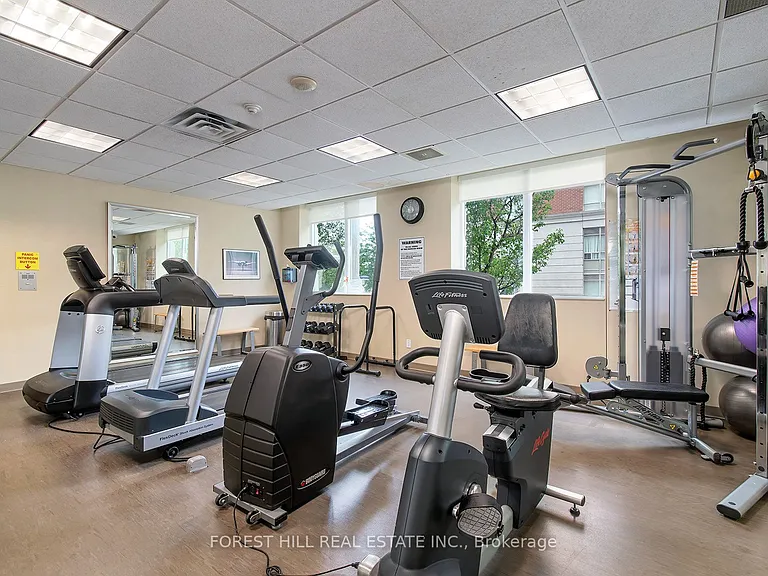 1 Clairtrell Rd #805 — Photo 33