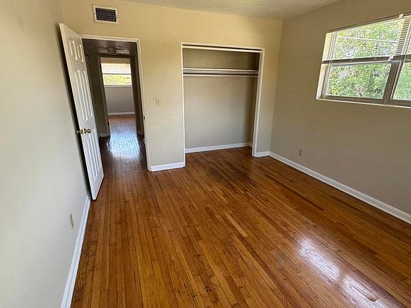 4th image of 5452 Playa Way #4