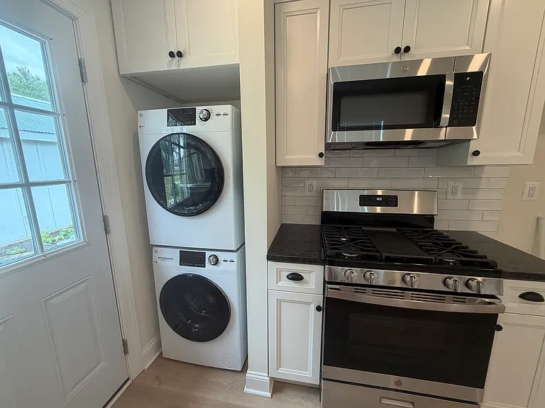 10 Pine Ln — Photo 5