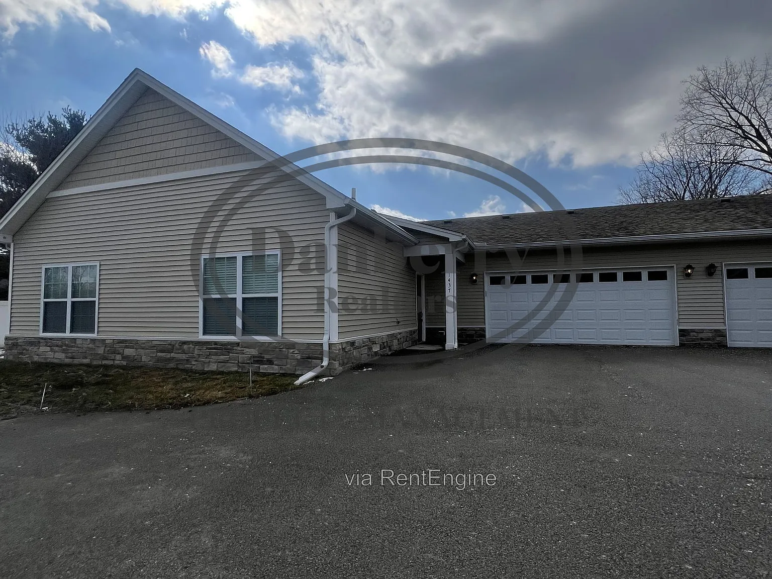 2 bed, 2.0 bath, 1233 sqft, $1,595 — Photo 1
