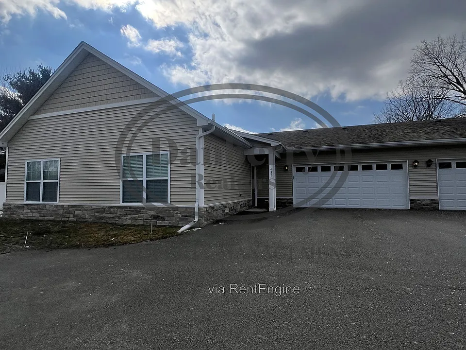 1437 River Park Ln