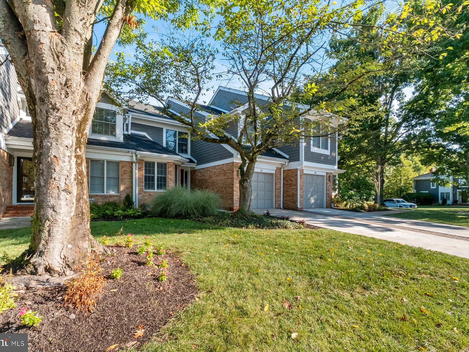 3 bed, 3.5 bath, 2799 sqft, $4,000 — Photo 3