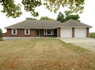 1306 N Ranson Rd, Greenwood, MO 64034