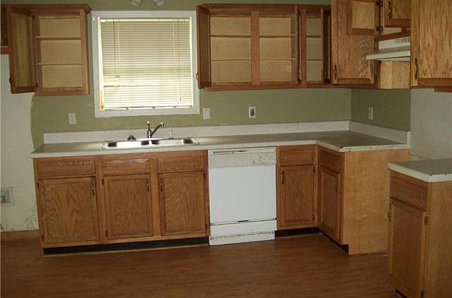 2nd image of 1425 Taylor Ave