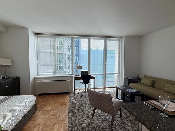 2nd image of 1510 Lexington Ave APT 6N