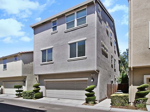 4th image of 1062 Acland Way