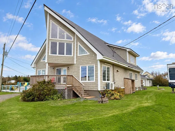 16 Rose Ln, Pt Howe, NS B0K 1K0