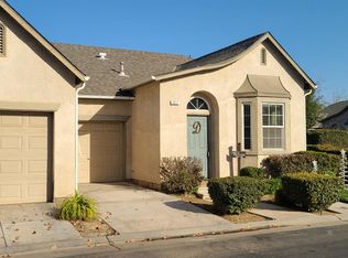 611 W Casanova Ln, Clovis, CA