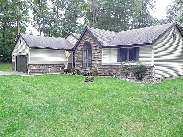 65026 Rocky Ln, Sturgis, MI 49091