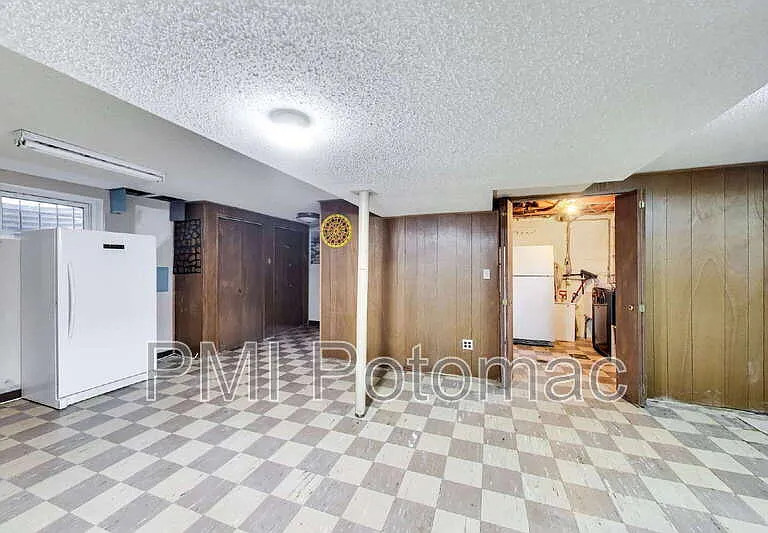 3510 Marlbrough Way — Photo 32