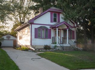 1304 Kentucky St, Racine, WI 53405