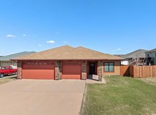 904 Surrey Ave, Surrey, ND 58785