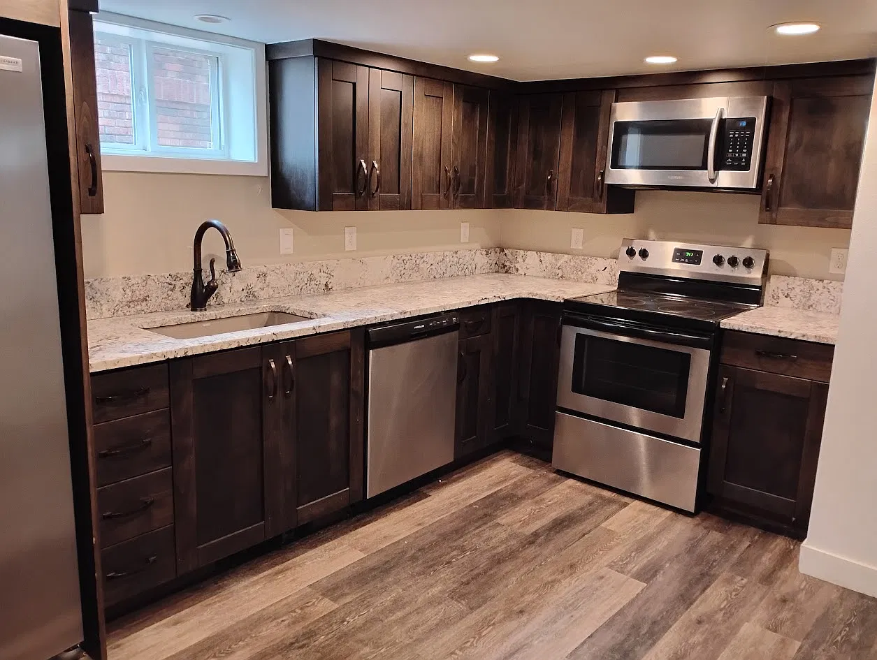 2 bed, 1008 sqft, $1,800 — Photo 3
