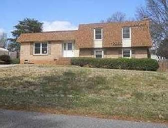 1st image of 3224 Pineridge Ln