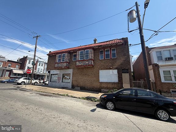 5th image of 5318 W Girard Ave