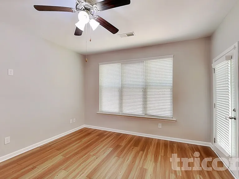 2292 Shady Dr — Photo 2