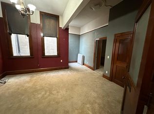 115 1/2 E College Ave, Appleton, WI 54911