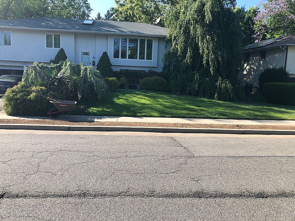 2nd image of 62 Saratoga Dr