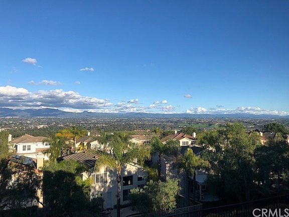 2nd image of 40 Raven Ln