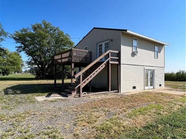 515 Lake Shore Dr, Craig, MO 64437
