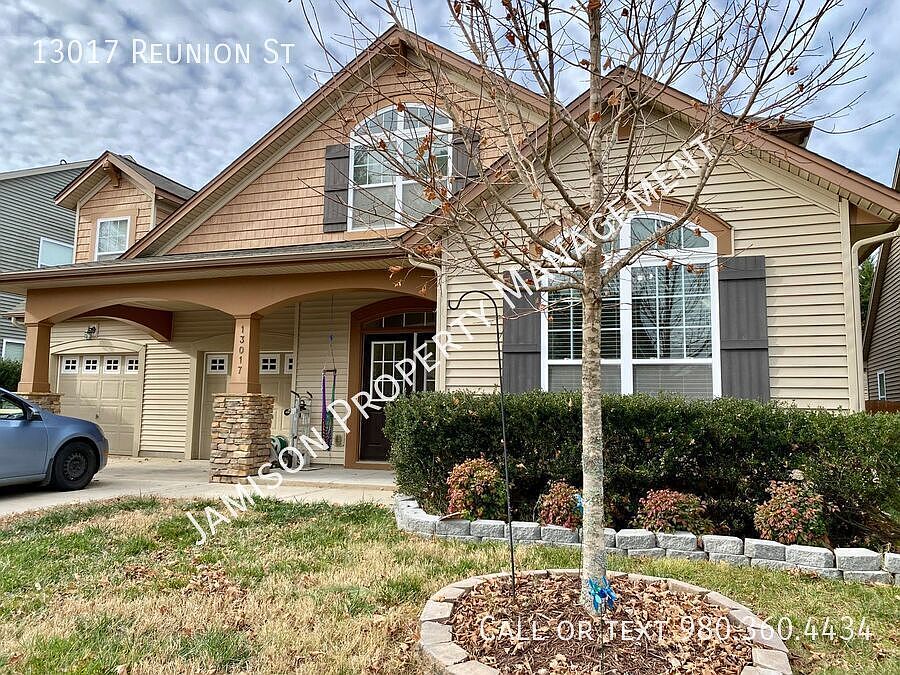 1st image of 13017 Reunion St