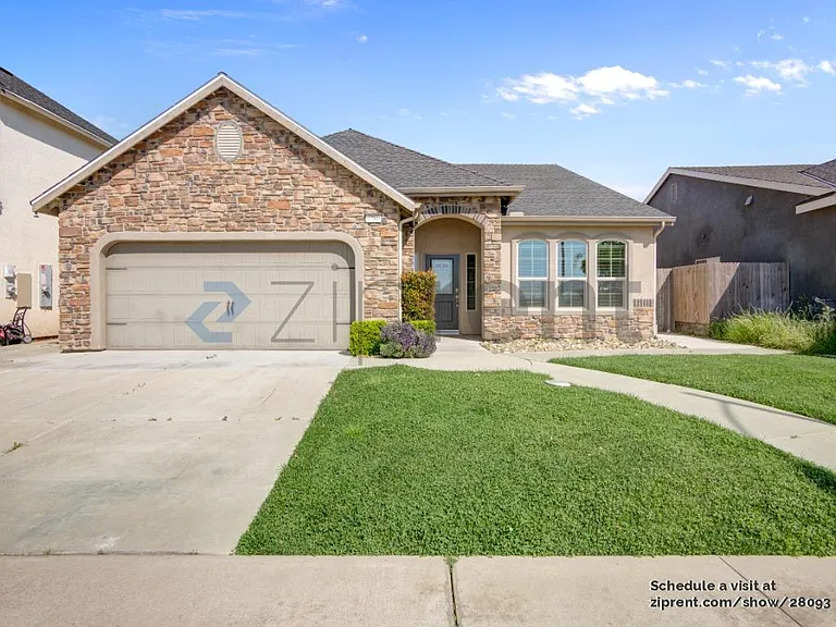 4780 Barclay Way — Photo 1