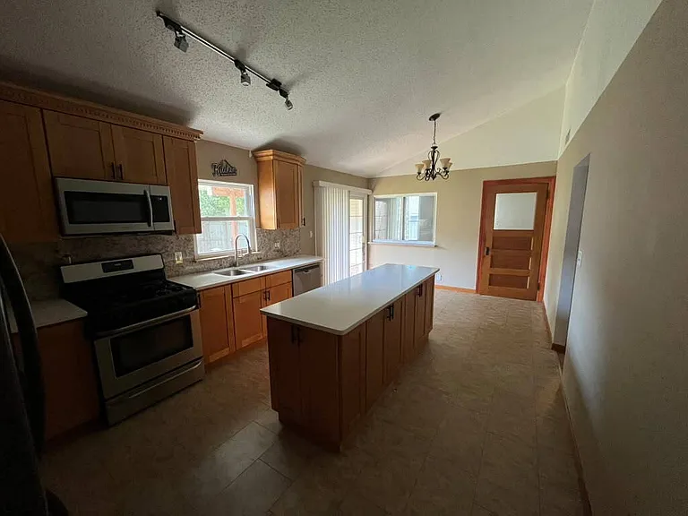 3291 Mowing Green Dr — Photo 21