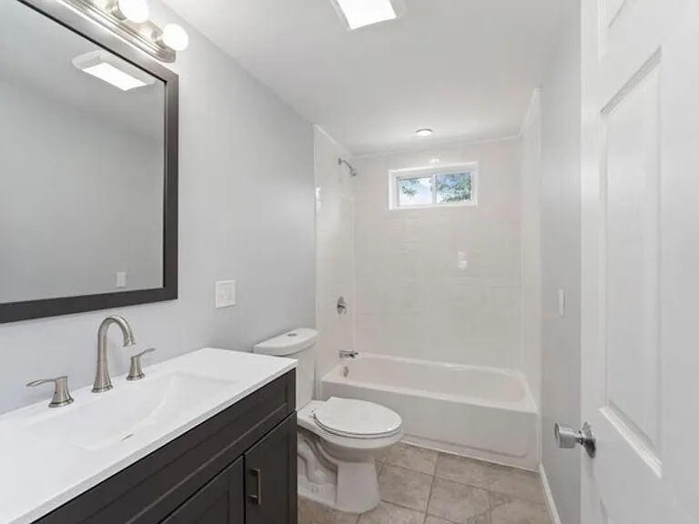 75 John St #1 — Photo 5