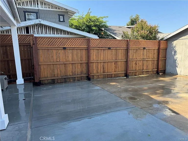 728 Park Ln #2 — Photo 2