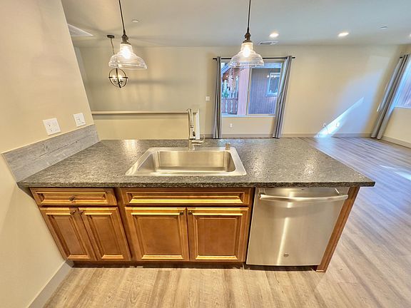 3rd image of 3334 Treehaven Dr #A