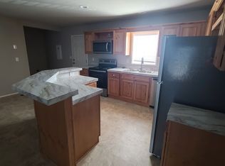 860 SE Fir Villa Rd, Dallas, OR 97338