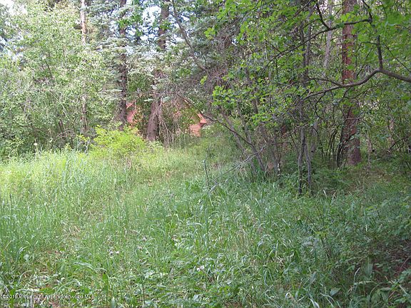 5th image of 170 Beaver Dr