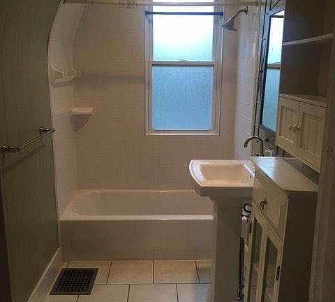 5th image of 2744 Arbor Ave