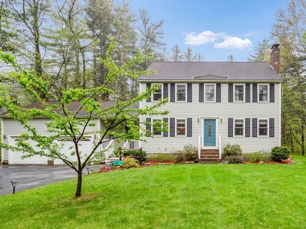 35 Crosswinds Dr, Groton, MA 01450