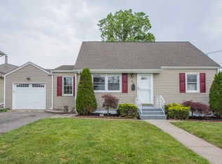 22 Eckhardt Ter, North Arlington, NJ 07031