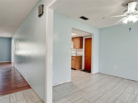3rd image of 3508 20th Avenue Dr W