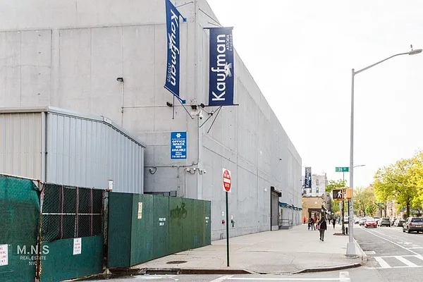 Rented by MNS | media 27