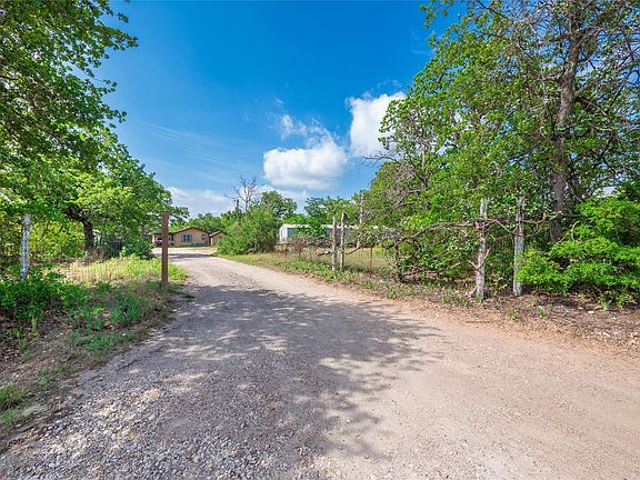 5th image of 20417 Ed Acklin Rd