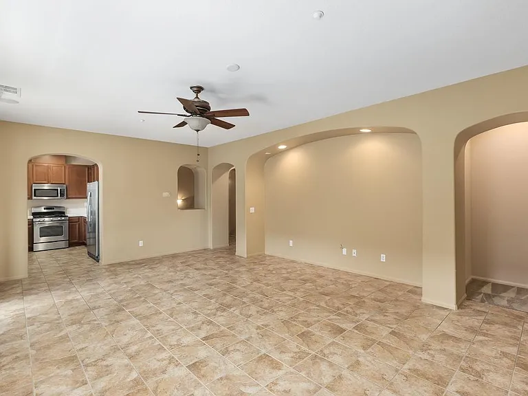 245 Paseo Gregario — Photo 4