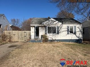 3364 W St, Omaha, NE 68107