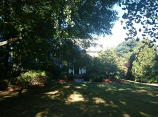 433 W Roxbury Pkwy, West Roxbury, MA 02132