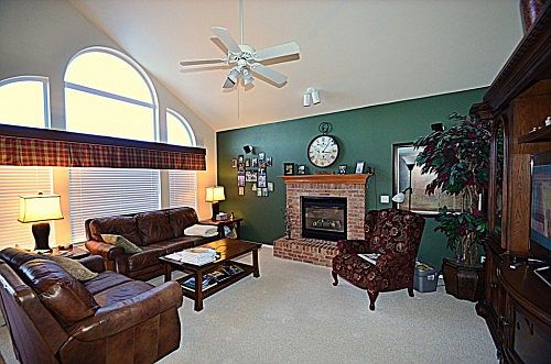3rd image of 9125 Chetwood Dr
