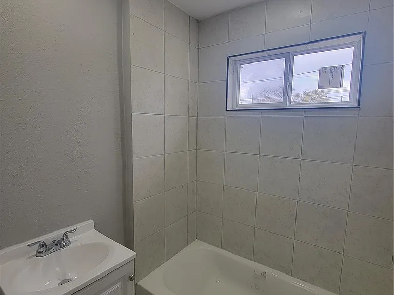 5109 Earline St — Photo 4